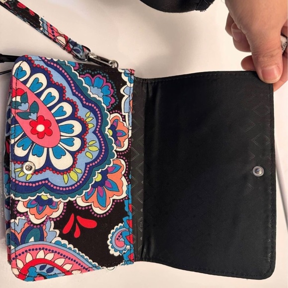 Vera Bradley Crossbody All in one wallet - Picture 2 of 4